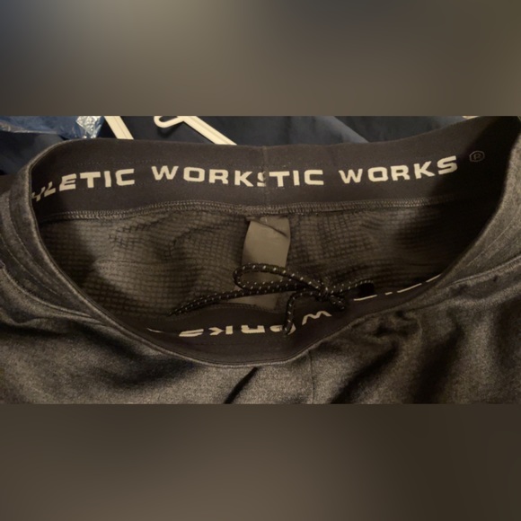 Athletic works gym pants - Picture 2 of 3